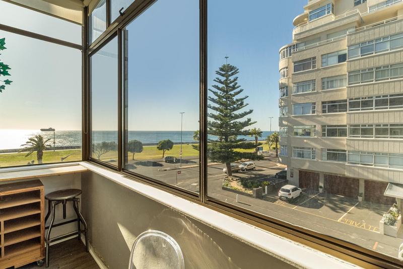 To Let 2 Bedroom Property for Rent in Sea Point Western Cape